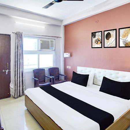 Super Hotel O Blw Kakarmatta Near Banaras Junction Варанаси Экстерьер фото